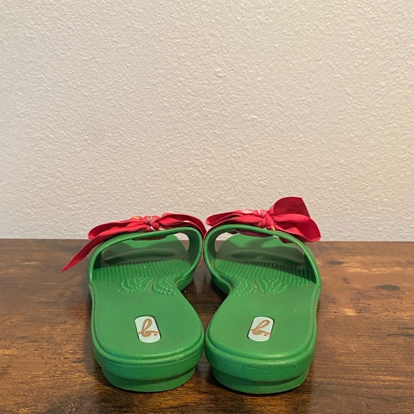 Okab Green Original Pink Bow Sandals - Picture 8 of 8